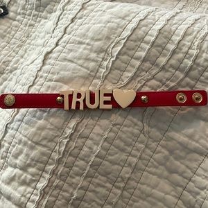 One size “true” bracelet